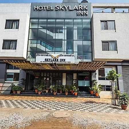 Fabhotel Skylark Inn Nashik Eksteriør billede