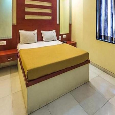 Fabhotel Skylark Inn Nashik Eksteriør billede
