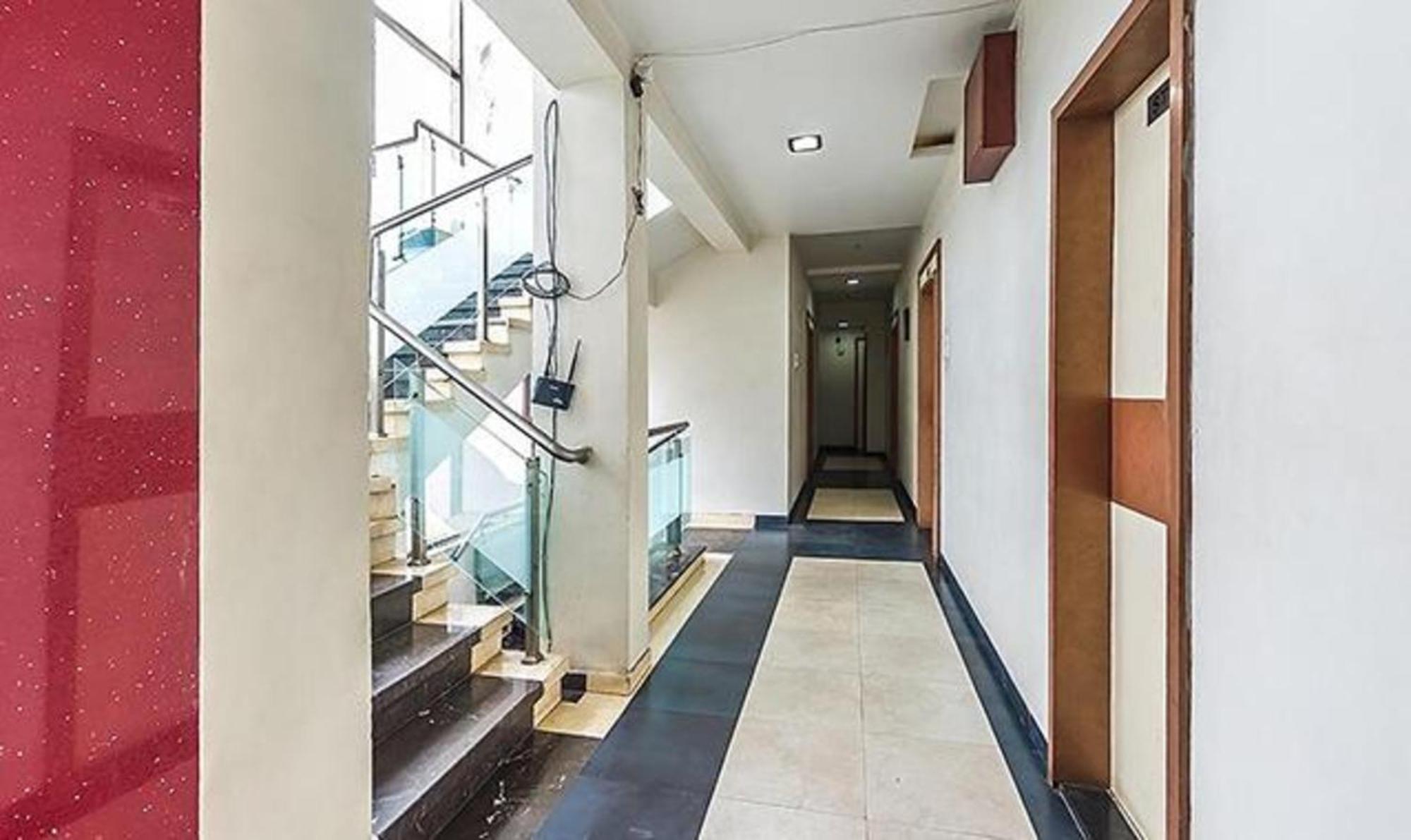 Fabhotel Skylark Inn Nashik Eksteriør billede