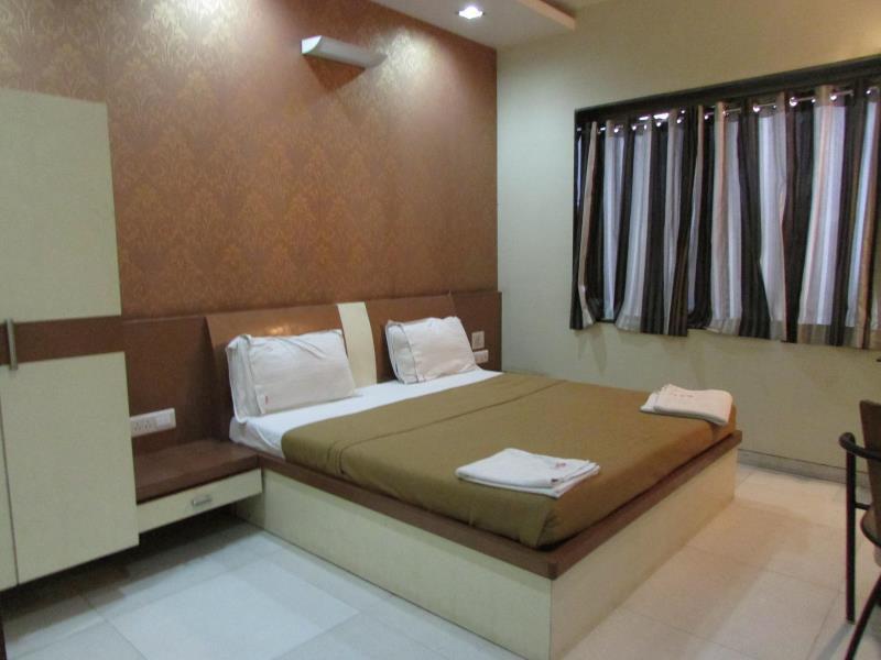 Fabhotel Skylark Inn Nashik Eksteriør billede
